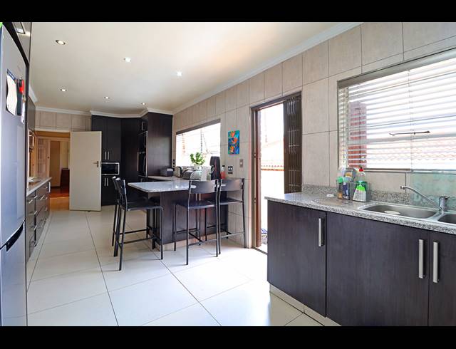 3 BEDROOM HOUSE FOR SALE IN BRUMA